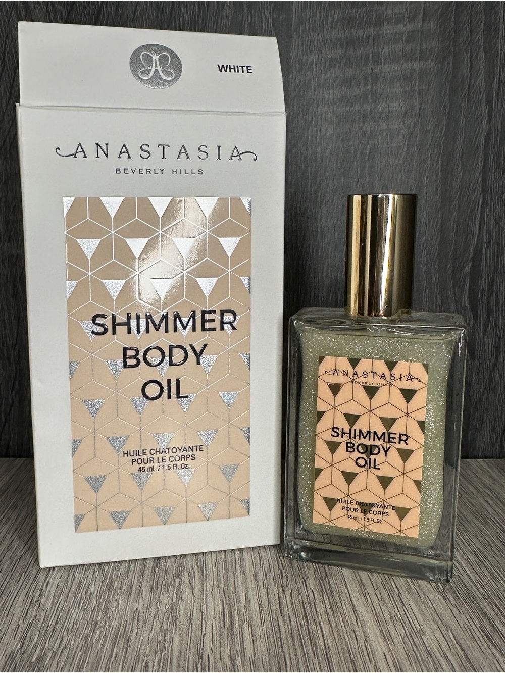 Anastasia Beverly Hills Shimmer Body Oil — White
